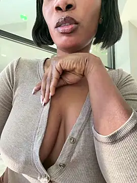   Nessa   online show from March 28, 2026, 1:11 pm