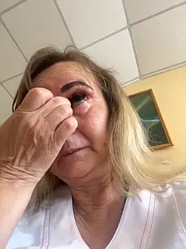 Irina2909xh online show from September 10, 2025, 7:52 am