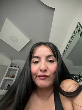 AshleyJhonson online show from June 1, 2026, 10:33 pm