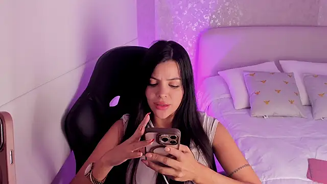 Snapshot of salome__11 chatting on January 7, 2025, 4:29 am salome  11 online show from January 7, 2025, 4:29 am