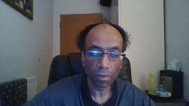 rauncher1 online show from December 1, 2025, 9:25 am