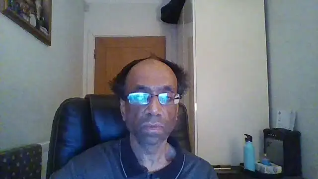 rauncher1 online show from December 22, 2025, 1:13 am