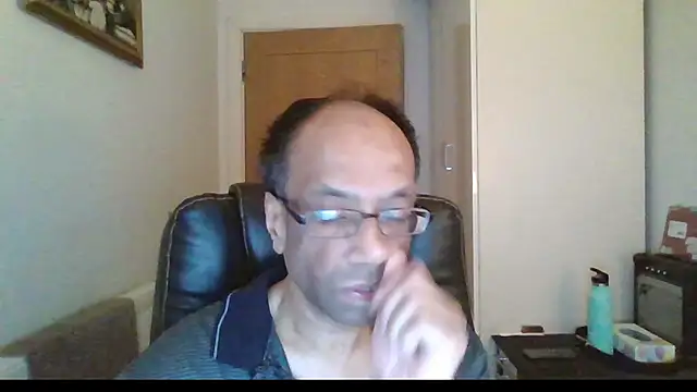 Snapshot of rauncher1 chatting on February 5, 2026, 8:41 am rauncher1 online show from February 5, 2026, 8:41 am