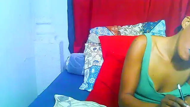 Snapshot of freaky_naughty chatting on February 25, 2026, 12:15 pm freaky naughty online show from February 25, 2026, 12:15 pm