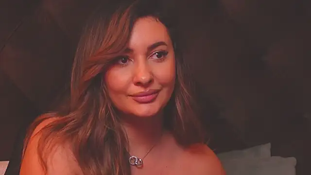 YaaraCollins online show from January 4, 2025, 7:13 am