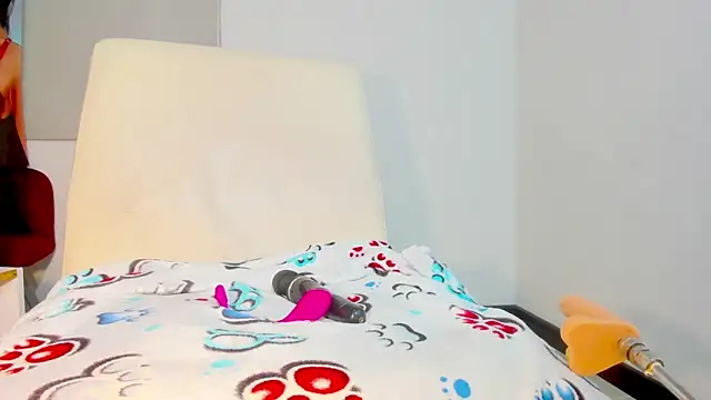 Snapshot of SQUIRTINGQUEEN11 chatting on December 4, 2024, 12:52 am SQUIRTINGQUEEN11 online show from December 4, 2024, 12:52 am