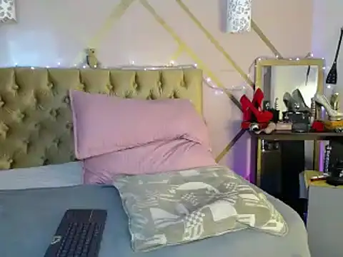 Snapshot of dove_mature chatting on January 15, 2025, 4:54 pm dove mature online show from January 15, 2025, 4:54 pm