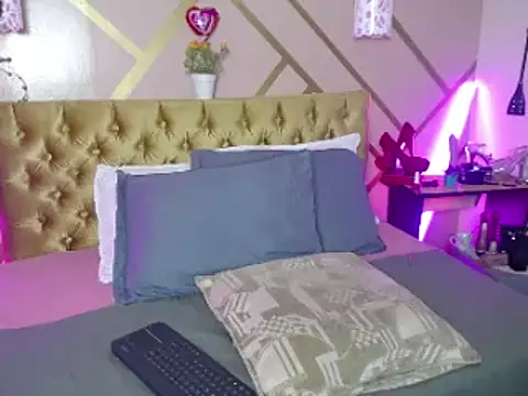 Snapshot of dove_mature chatting on March 21, 2025, 5:00 am dove mature online show from March 21, 2025, 5:00 am