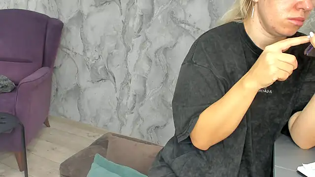 Snapshot of succubus chatting on September 26, 2025, 7:01 am succubus online show from September 26, 2025, 7:01 am