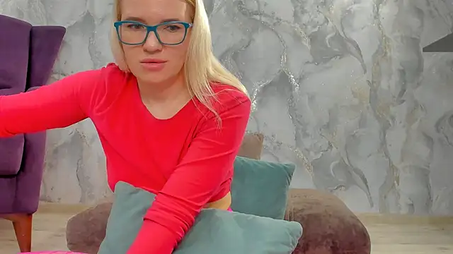 Snapshot of succubus chatting on October 6, 2025, 6:55 am succubus online show from October 6, 2025, 6:55 am