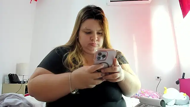 Snapshot of Blondylicious chatting on March 5, 2025, 9:48 pm Blondylicious online show from March 5, 2025, 9:48 pm