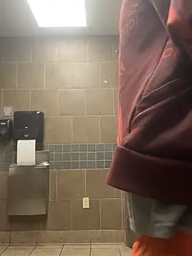 Snapshot of cumgitsumdic chatting on February 6, 2025, 5:40 pm cumgitsumdic online show from February 6, 2025, 5:40 pm