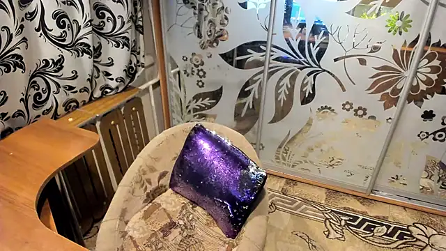 Snapshot of EVILENSA chatting on February 18, 2026, 2:02 pm EVILENSA online show from February 18, 2026, 2:02 pm