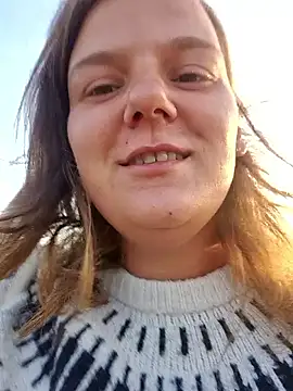 Snapshot of Cutegirlforyou chatting on September 17, 2025, 5:20 am Cutegirlforyou online show from September 17, 2025, 5:20 am