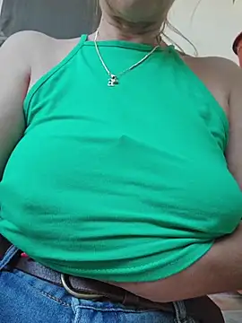 Snapshot of elacoquette chatting on July 13, 2026, 3:59 pm elacoquette online show from July 13, 2026, 3:59 pm
