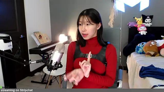 Snapshot of minarocket_ chatting on February 15, 2026, 7:43 pm minarocket online show from February 15, 2026, 7:43 pm