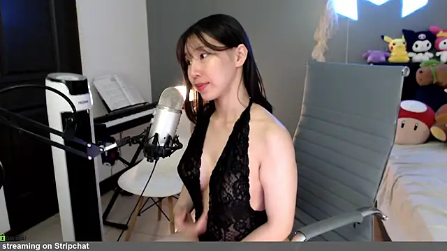 Snapshot of minarocket_ chatting on March 6, 2026, 8:16 pm minarocket online show from March 6, 2026, 8:16 pm