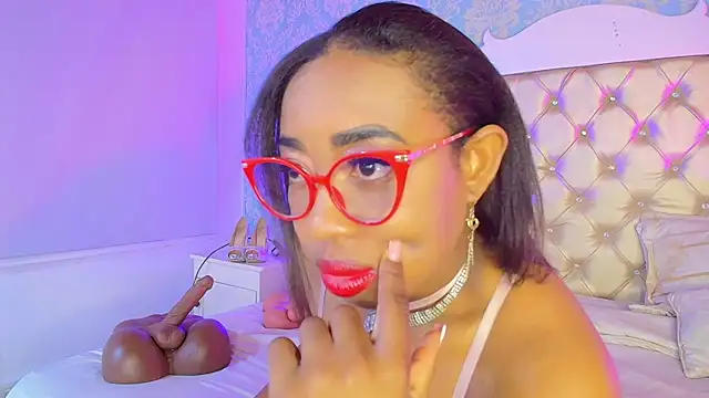 CaseyMoon online show from March 20, 2026, 12:43 pm