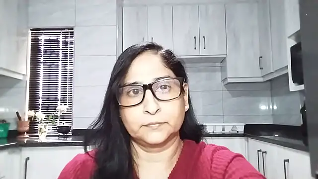 Snapshot of Indiankushy chatting on August 6, 2026, 12:07 pm Indiankushy online show from August 6, 2026, 12:07 pm
