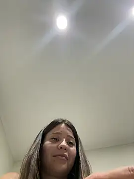 Snapshot of kiarafonseca_ chatting on February 13, 2025, 1:19 am kiarafonseca online show from February 13, 2025, 1:19 am