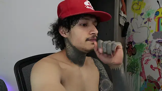 trieone online show from February 19, 2026, 1:56 am