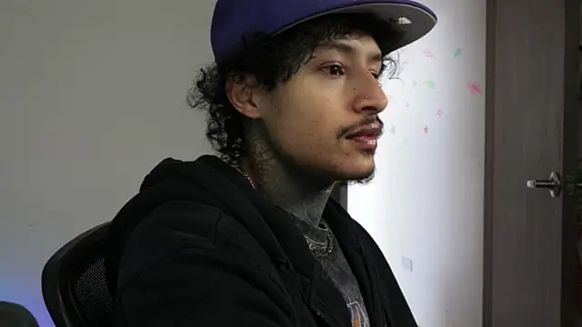 trieone online show from March 29, 2026, 2:17 pm