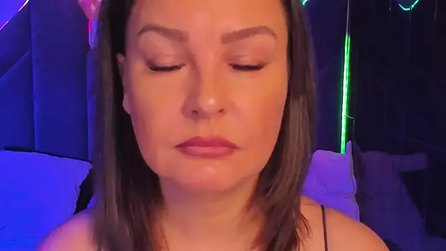 MilenaMellow online show from October 16, 2025, 8:32 pm