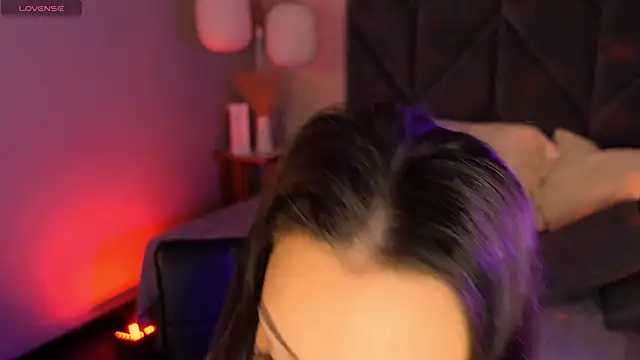 MilenaMellow online show from April 10, 2026, 9:08 pm