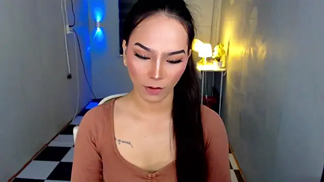 urnaughtydolly69 online show from May 16, 2026, 11:53 am