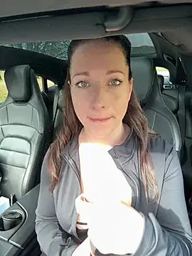 Viola Beck online show from March 17, 2026, 10:51 am