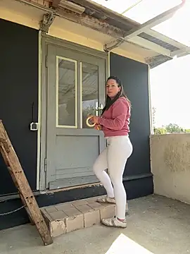 Viola Beck online show from April 24, 2026, 8:06 am