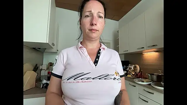 Viola Beck online show from June 26, 2026, 8:30 am