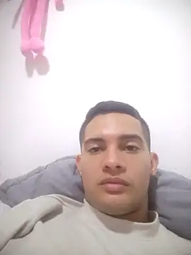 Snapshot of Alex00- chatting on February 26, 2026, 12:53 am Alex00- online show from February 26, 2026, 12:53 am