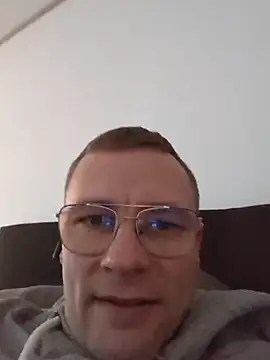 Snapshot of buchr1 chatting on November 21, 2025, 11:31 am buchr1 online show from November 21, 2025, 11:31 am