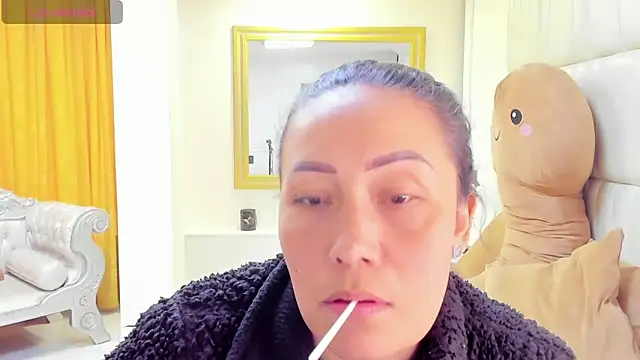 Snapshot of gaby_trent chatting on January 24, 2025, 6:04 pm gaby trent online show from January 24, 2025, 6:04 pm