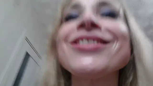 Snapshot of Mika_Passion chatting on January 29, 2025, 8:51 am Mika Passion online show from January 29, 2025, 8:51 am