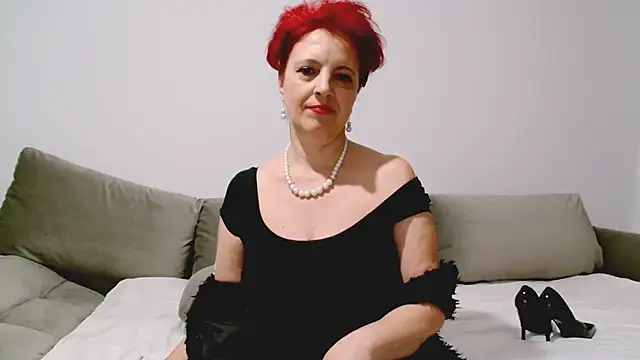MilfSupreme online show from January 6, 2026, 9:07 pm