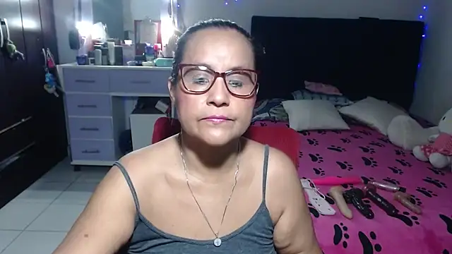 pervert mommy  online show from July 16, 2026, 9:48 am