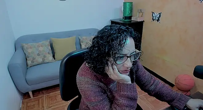 Snapshot of scarlet_wet chatting on November 26, 2025, 1:50 am scarlet wet online show from November 26, 2025, 1:50 am