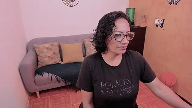 Snapshot of scarlet_wet chatting on December 2, 2025, 5:41 pm scarlet wet online show from December 2, 2025, 5:41 pm