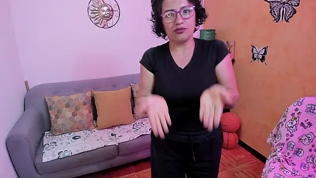 Snapshot of scarlet_wet chatting on February 12, 2026, 10:05 pm scarlet wet online show from February 12, 2026, 10:05 pm