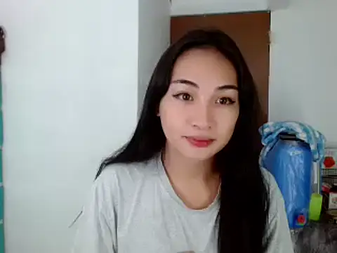 SweetLilly 18 online show from December 5, 2024, 10:23 am