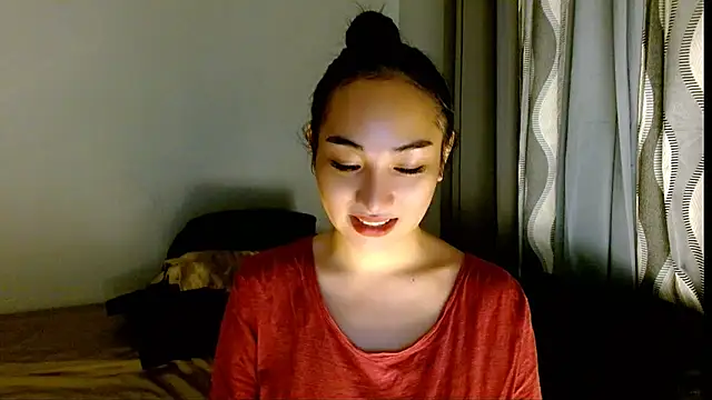 SweetLilly 18 online show from March 25, 2026, 4:40 am