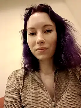 Snapshot of Frost_foxy chatting on December 27, 2024, 6:24 am Frost foxy online show from December 27, 2024, 6:24 am