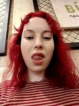 Snapshot of Frost_foxy chatting on March 8, 2025, 5:17 am Frost foxy online show from March 8, 2025, 5:17 am
