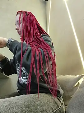 Snapshot of Frost_foxy chatting on February 5, 2026, 3:11 am Frost foxy online show from February 5, 2026, 3:11 am