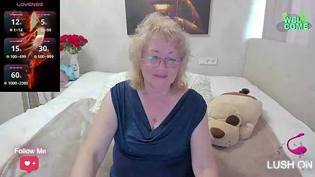Snapshot of laylaroma chatting on July 3, 2026, 2:23 pm laylaroma online show from July 3, 2026, 2:23 pm