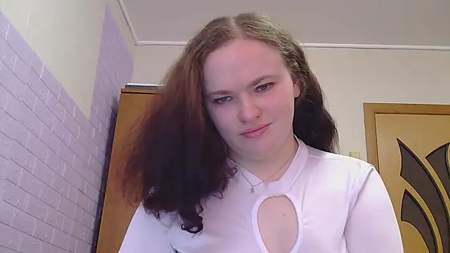 AliceForLoveOh online show from April 22, 2026, 6:38 am