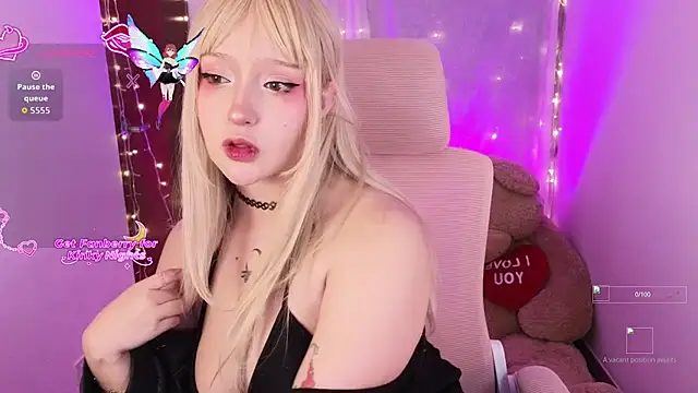 KuroChan420 online show from November 26, 2025, 12:22 am