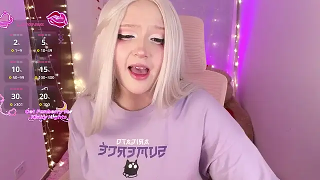 KuroChan420 online show from November 27, 2025, 1:29 am